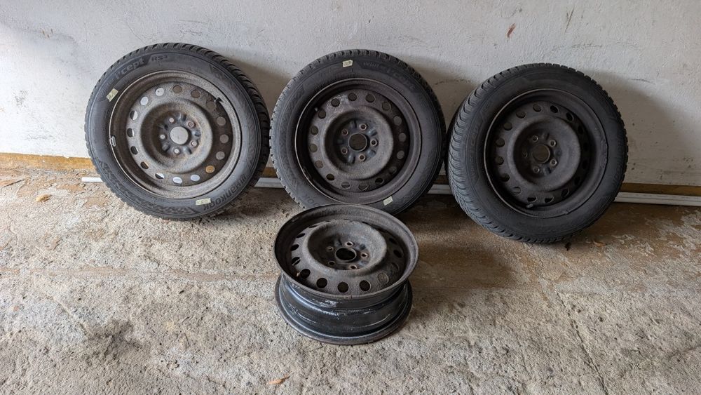 Koła z Oponami Zimowymi Hankook Winter i*cept RS3 205/55r16 prod 2423