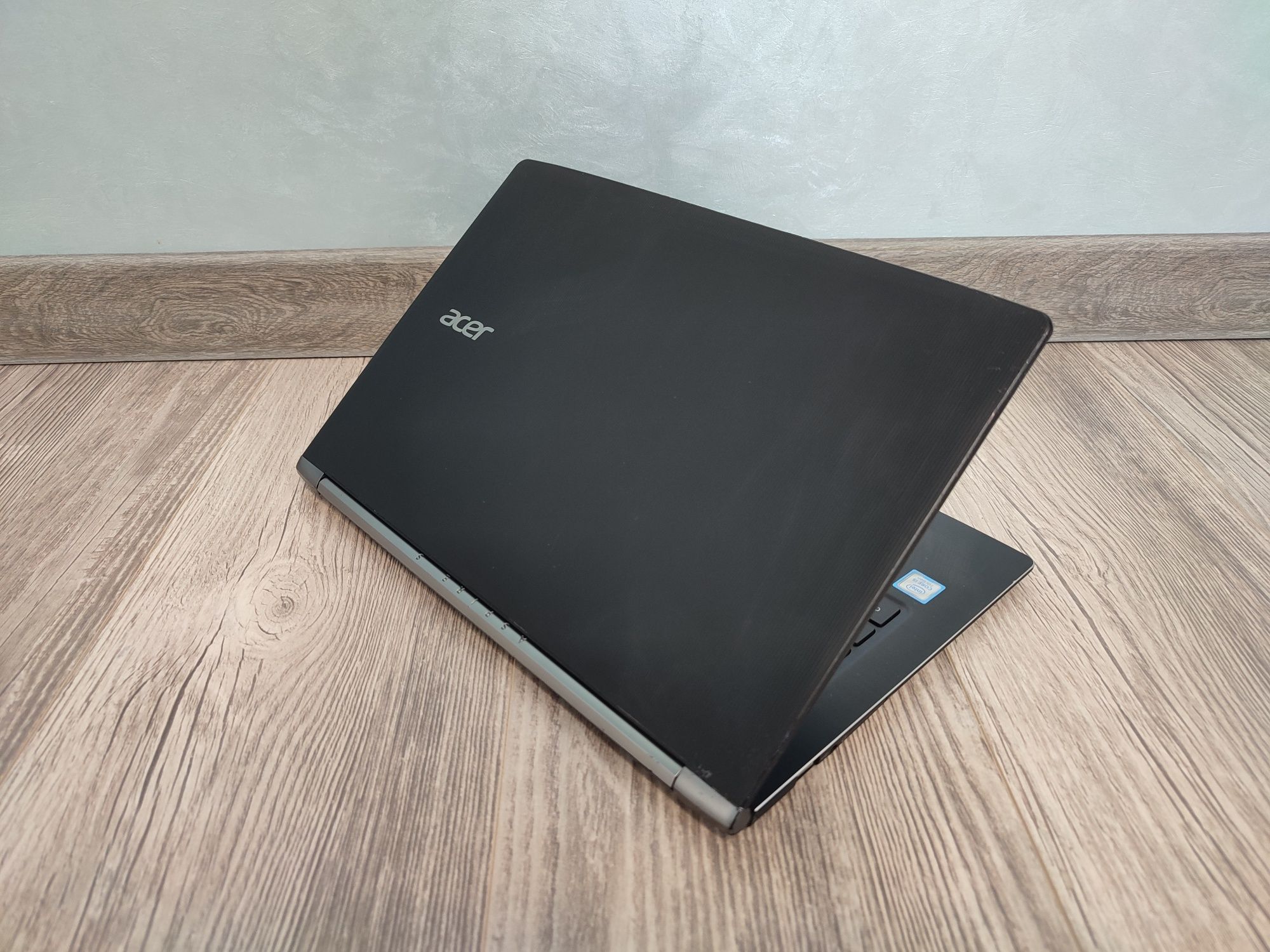Ноутбук Acer Aspire S5-371T i5-7th/8gb/SSD 128gb/HD 620/Батарея 4-5год
