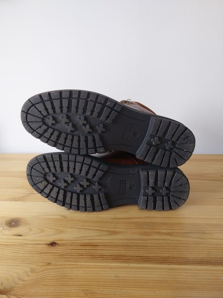 Botas Castanhas 42