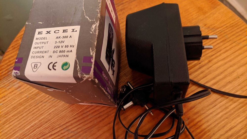 Универсальный блок питания 3-12 вольт -- Japan