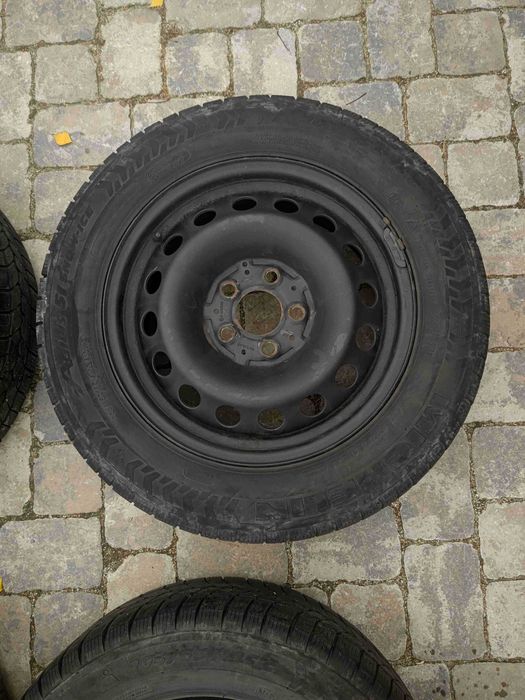 Koła felgi stalowe 16 Mercedes w447 Vito opony Zimowe Michelin