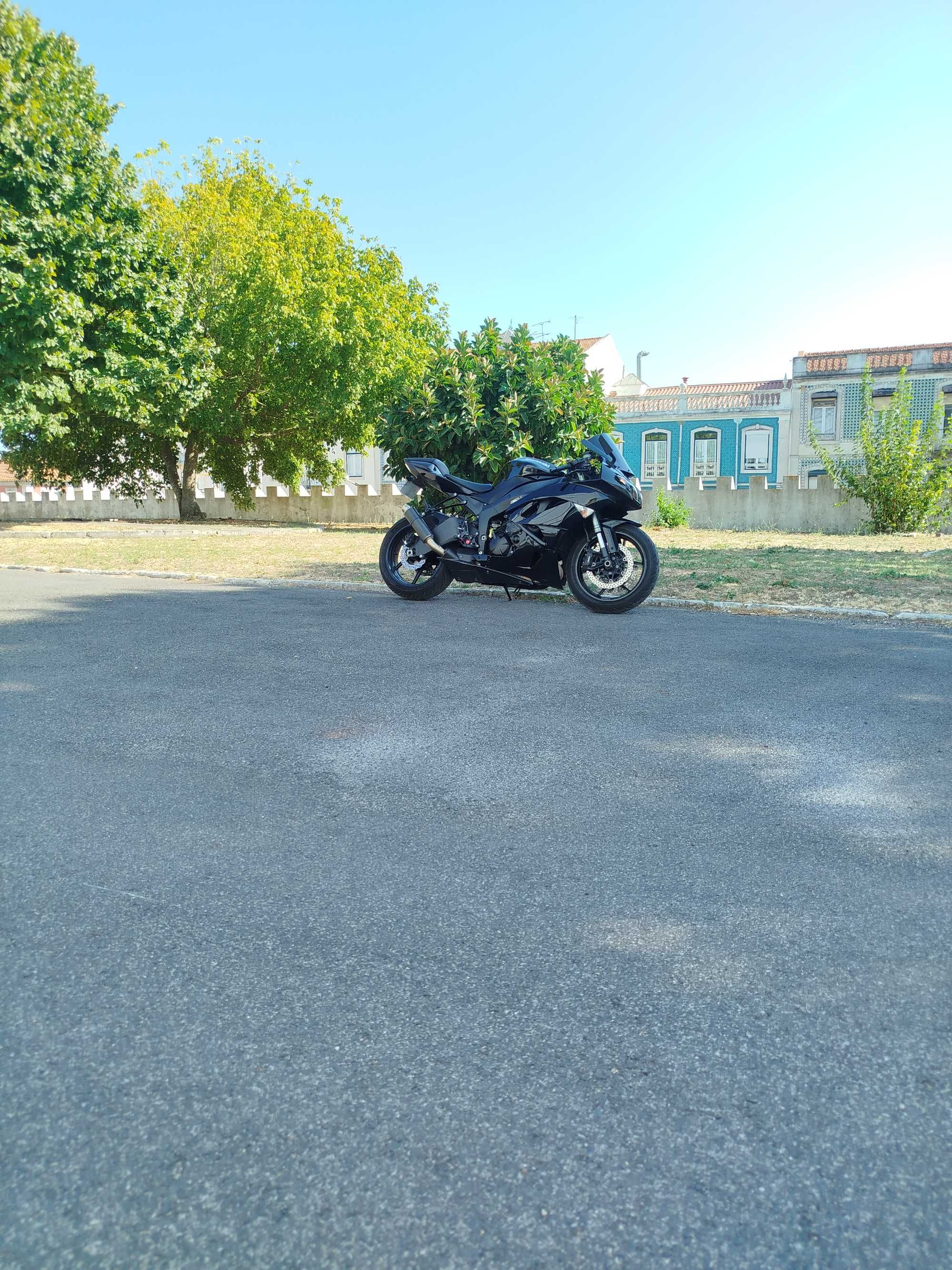 Kawasaki ZX6R 2009