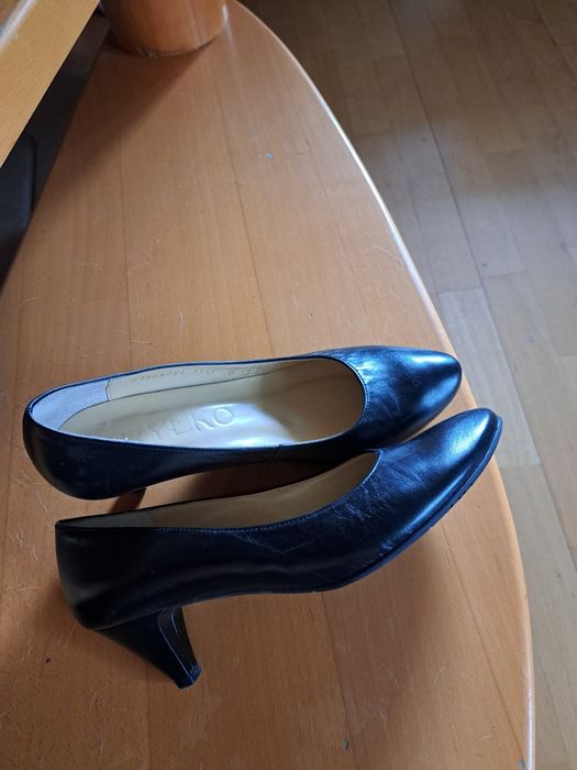 Buty Ryłko 37,5 nowe skórzane