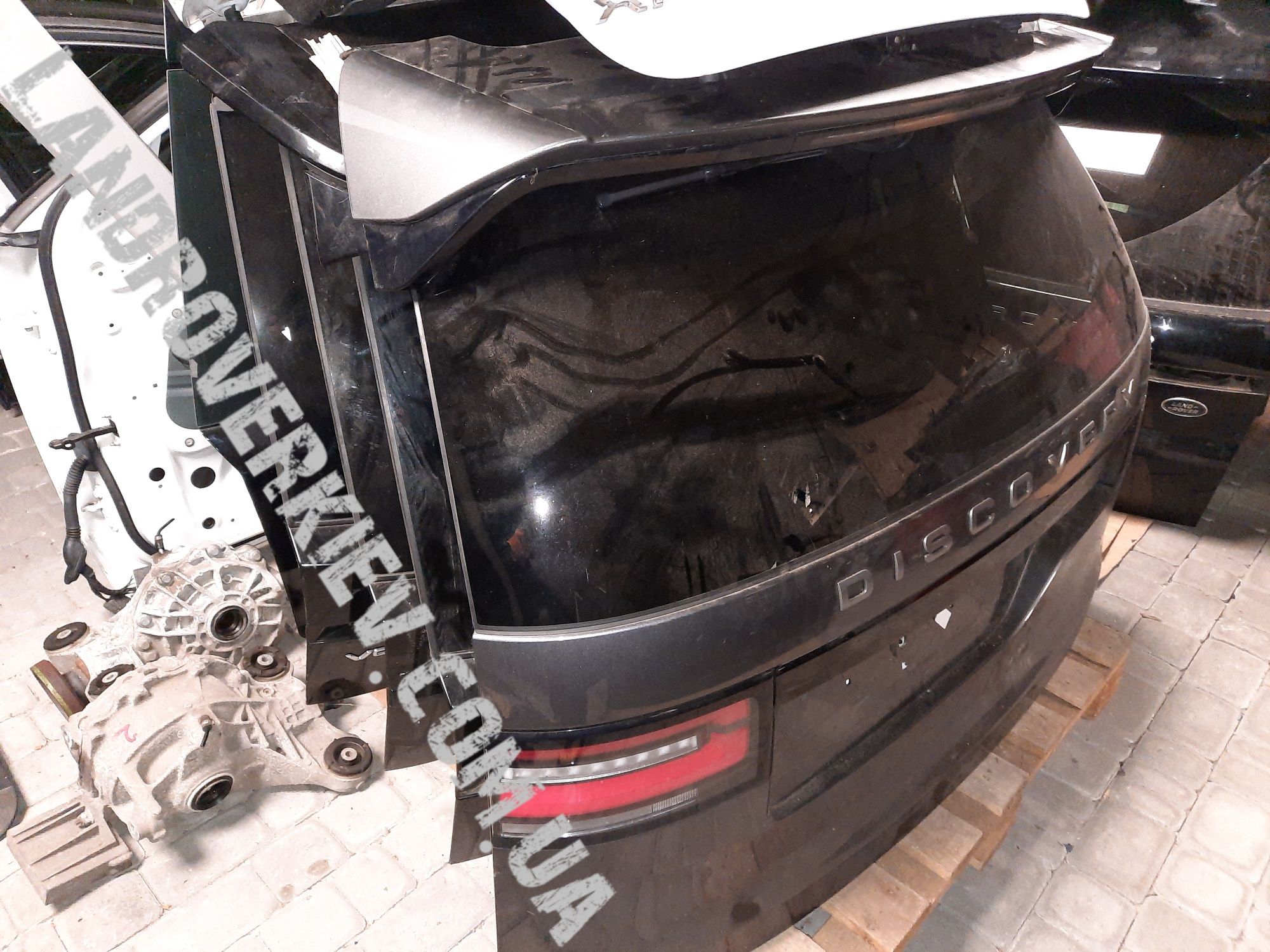Бампер, крыло к Range Rover Velar в наличии, оригинал