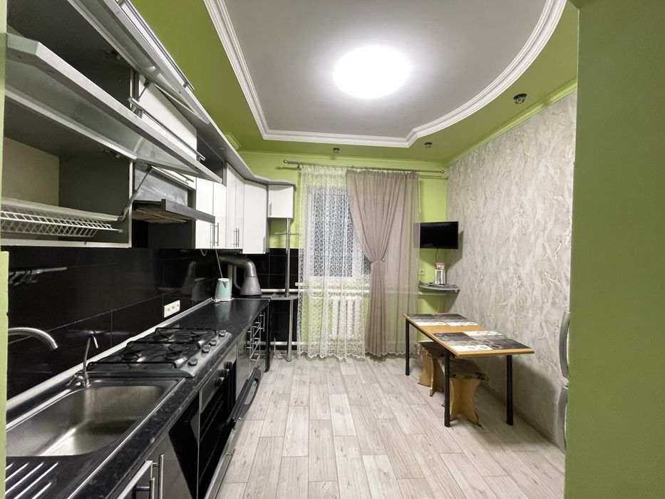 Оренда 1/2 будинку