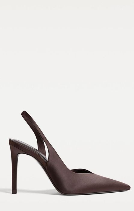 Туфлі на каблуку коричневого кольору