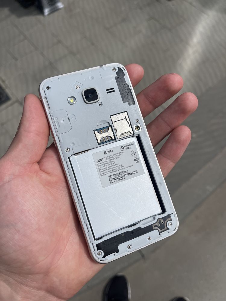Samsung Galaxy j3 2017