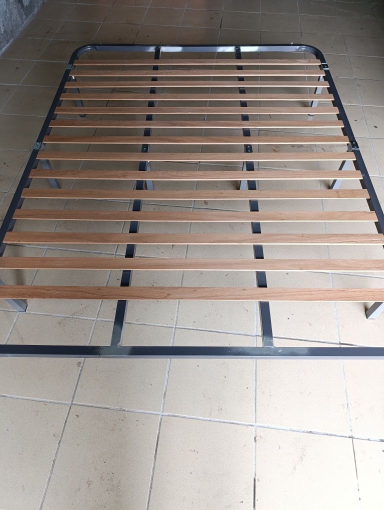 Cama, estrado somier