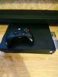 Продам  Xbox one X.  1 Tr.