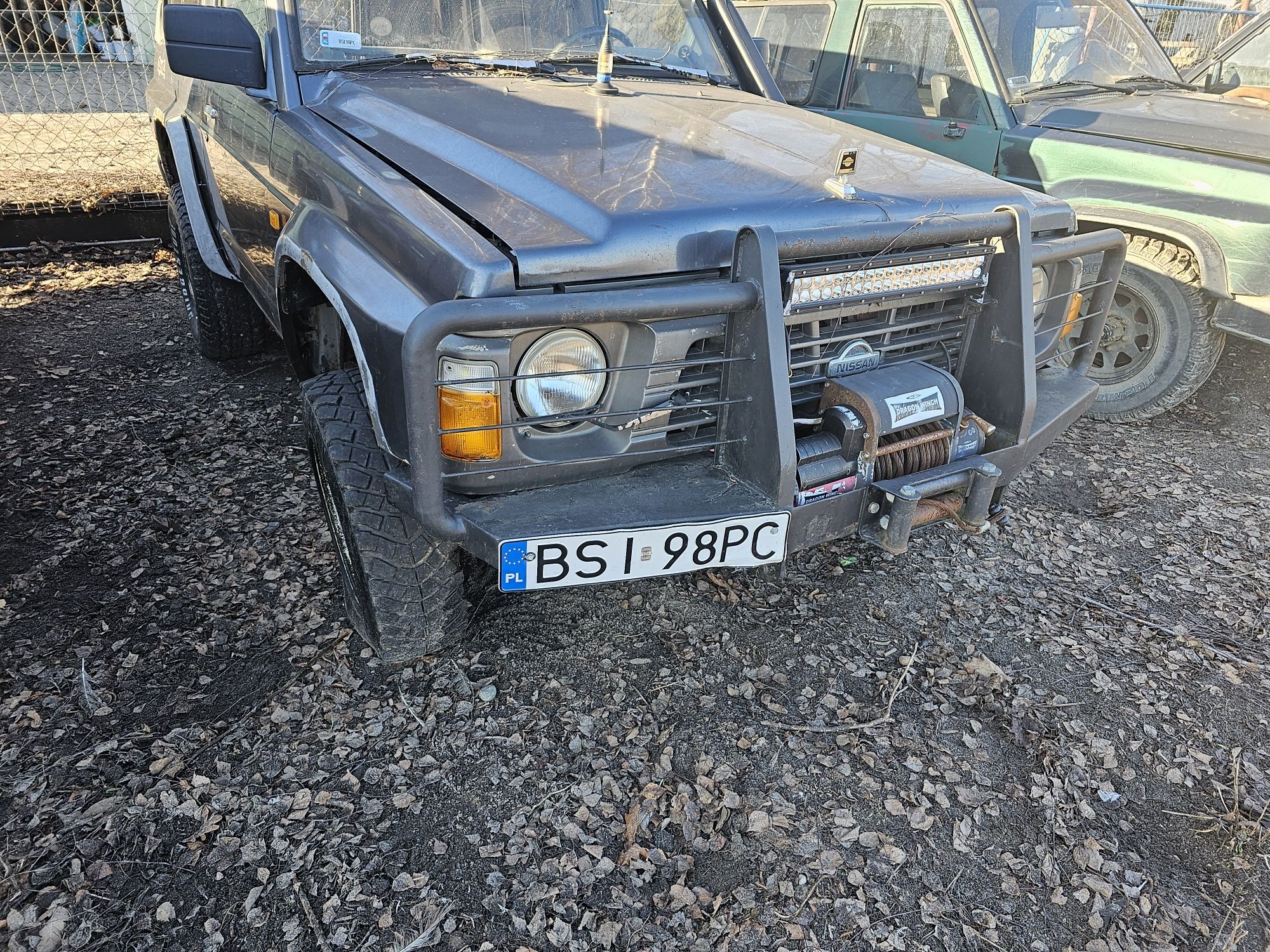 Nissan Patrol Y60 zderzak przedni offroadu