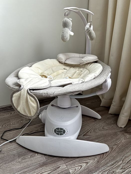 Заколисуючий центр Carrello Hobby