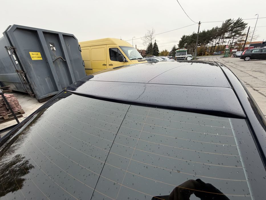 Spoiler na szybe Audi A4 B6 LZ5L lotka dachowa blenda sedan