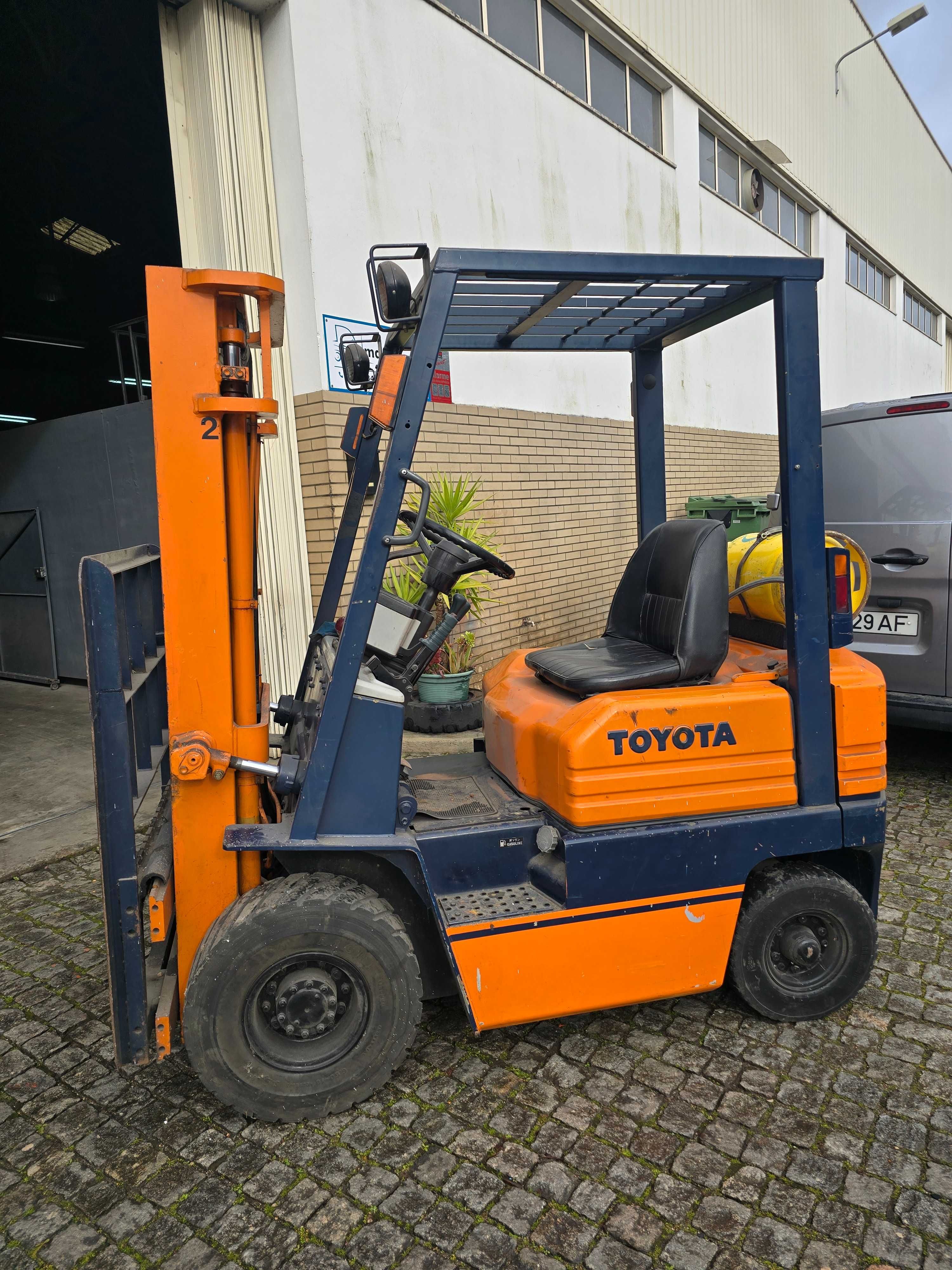 Empilhador Toyota Gás