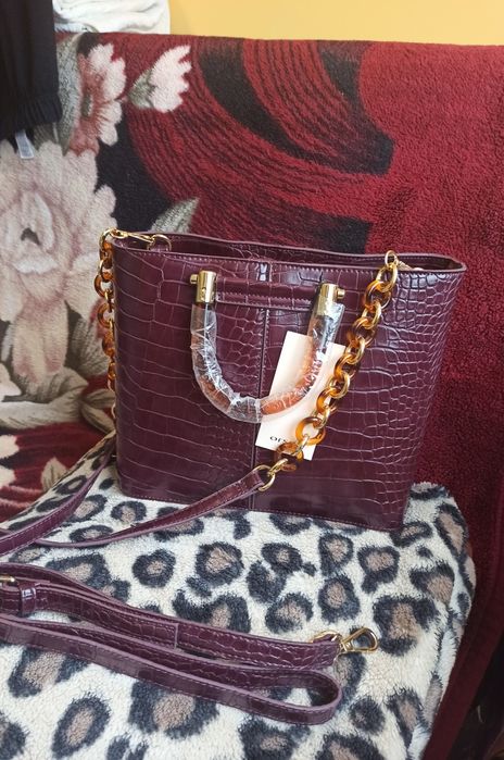 Torebka kuferek burgundowa, Orsay