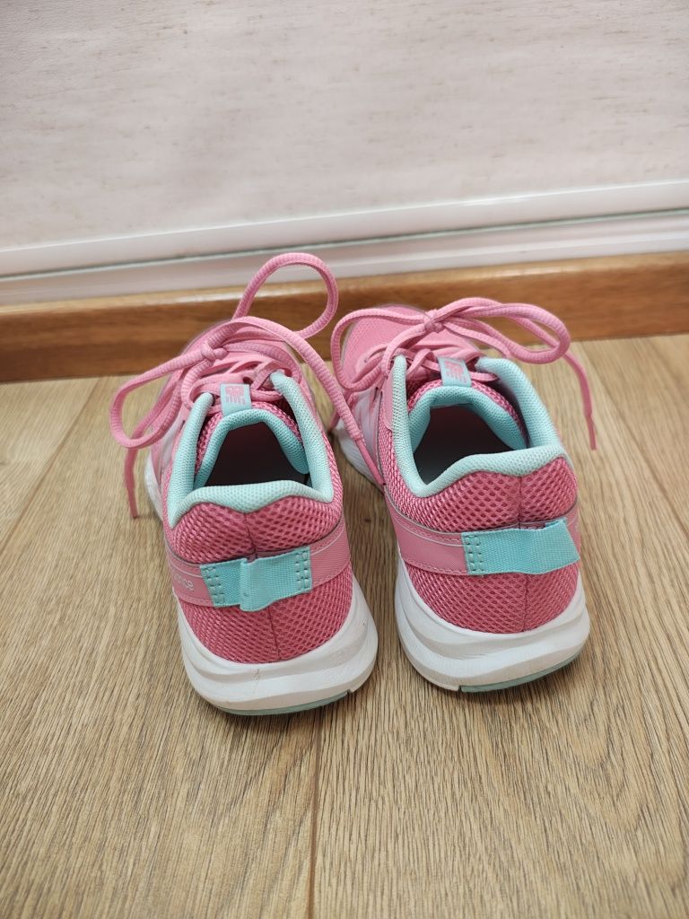 Buty new balance 34,5