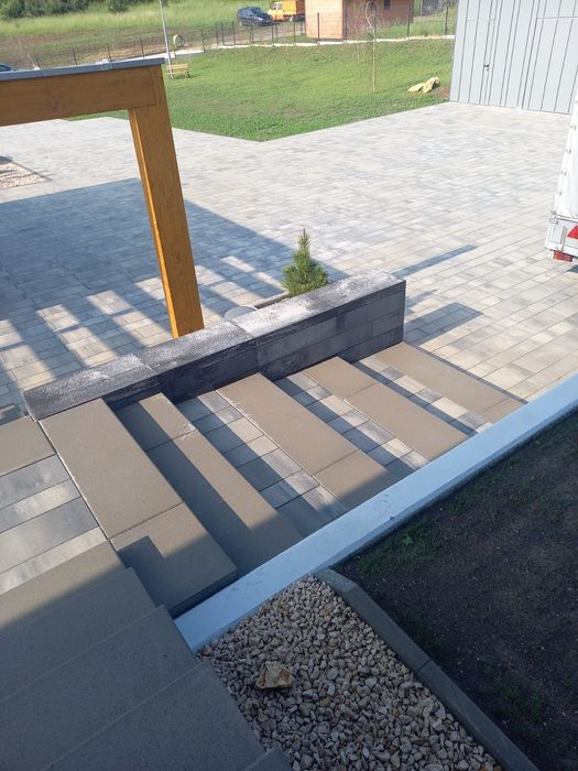 Brukarstwo, układanie kostki brukowej, budowa dróg, prace ziemne