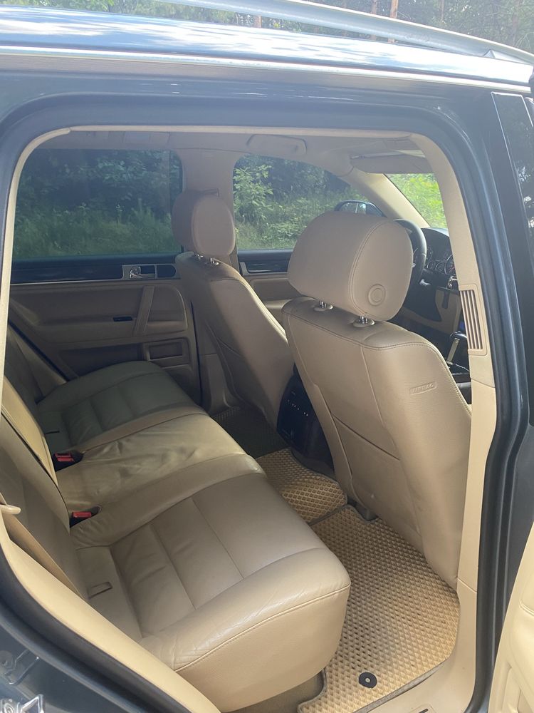 Volkswagen Toureg 3.0TDI без пневми
