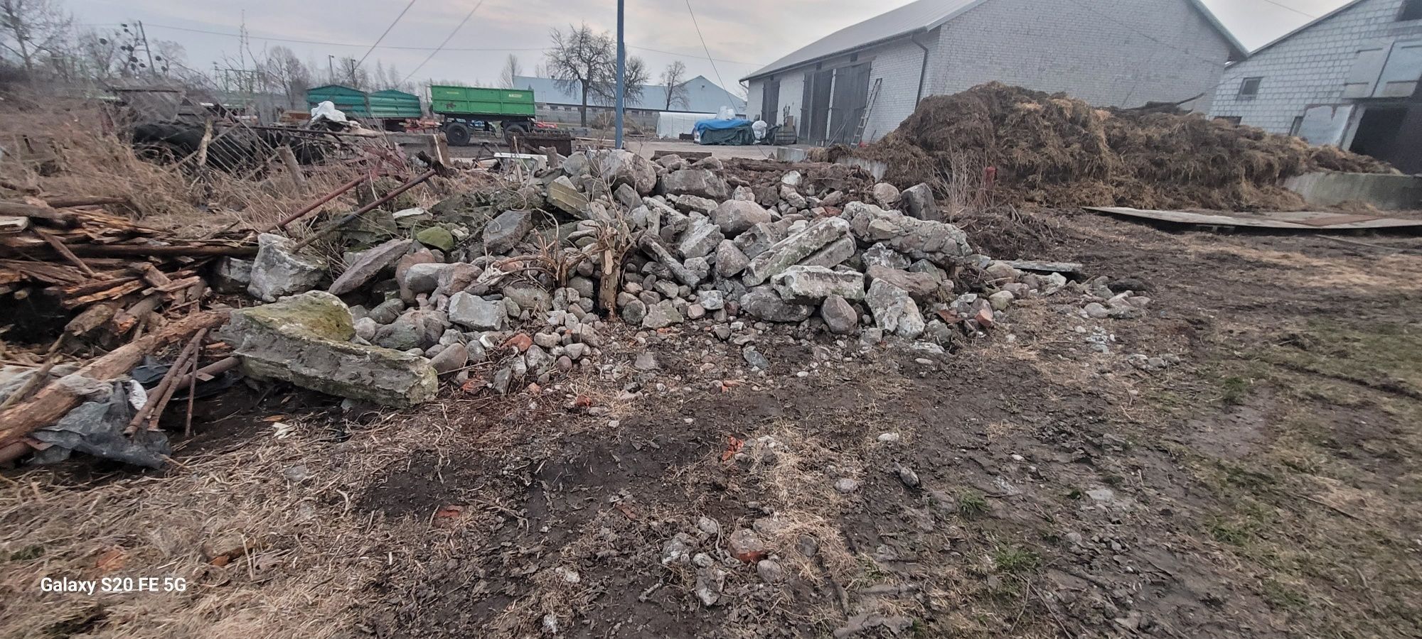 Oddam Gruz  kamienie beton