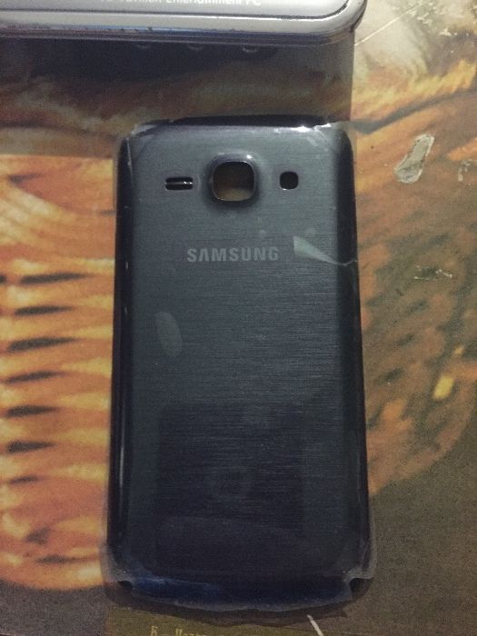 Задняя крышка на телефон Samsung Galaxy Ace