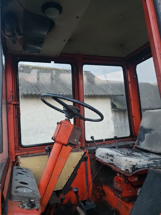 Продам трактор т25