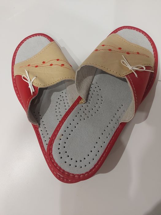 Papcie damskie skóra