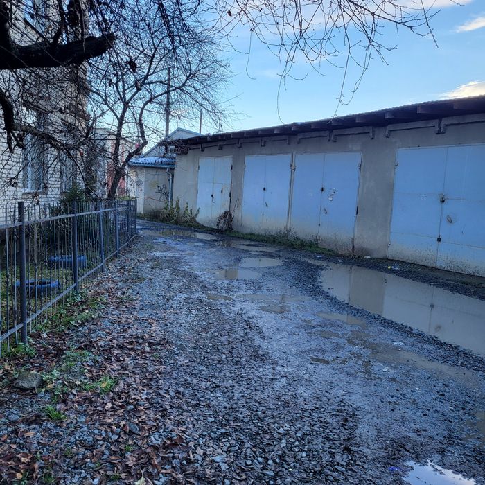 Оренда гаража вул Залізнична -рядом Незалежності