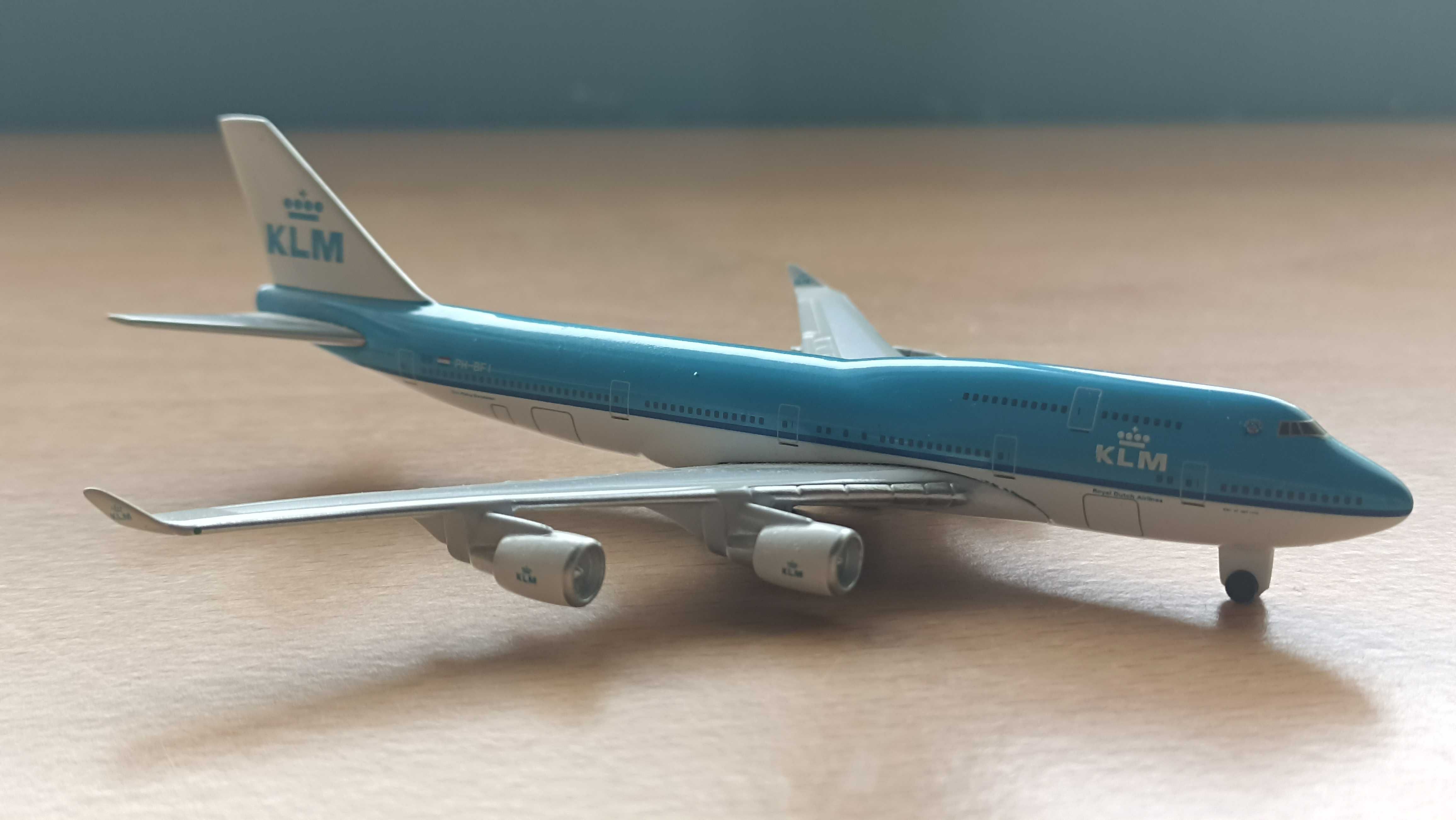 Avião em miniatura KLM Boeing 747-400 Magic 1:600