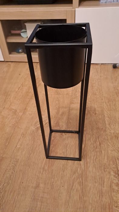 Doniczka stojak metalowa 50 cm czarna loft wysoka styl skandynawski