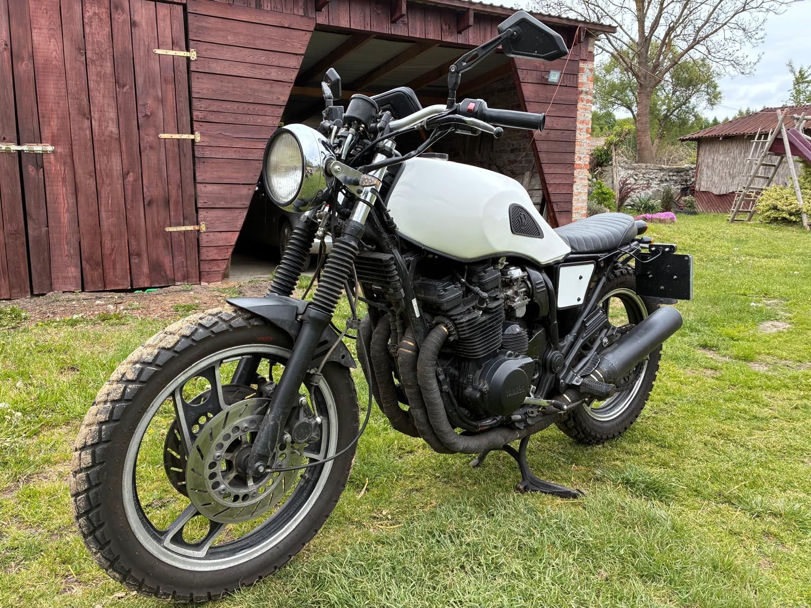 Yamaha XJ600 caferacer