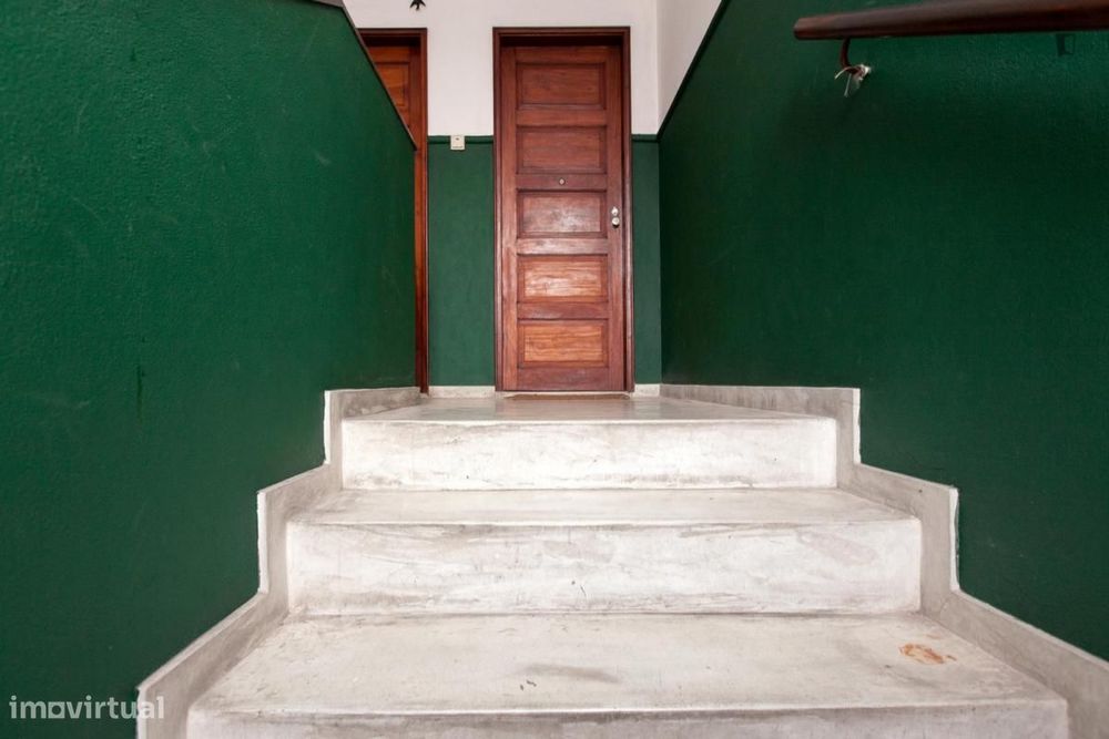 Quarto - localizado em Paranhos Porto