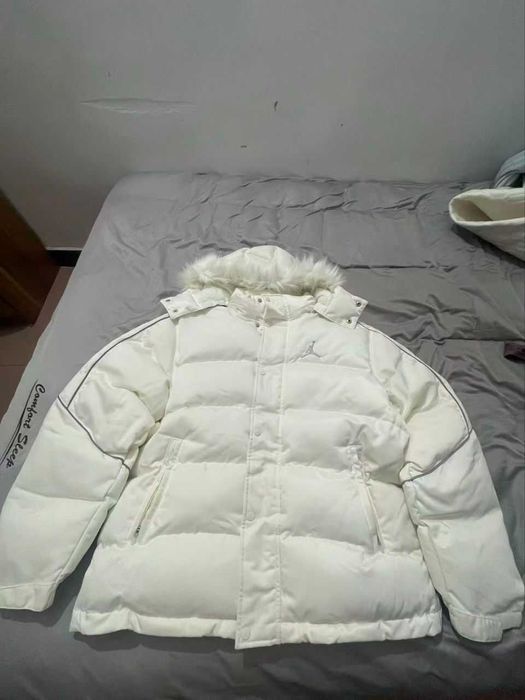 Пуховик Jordan x Supreme
