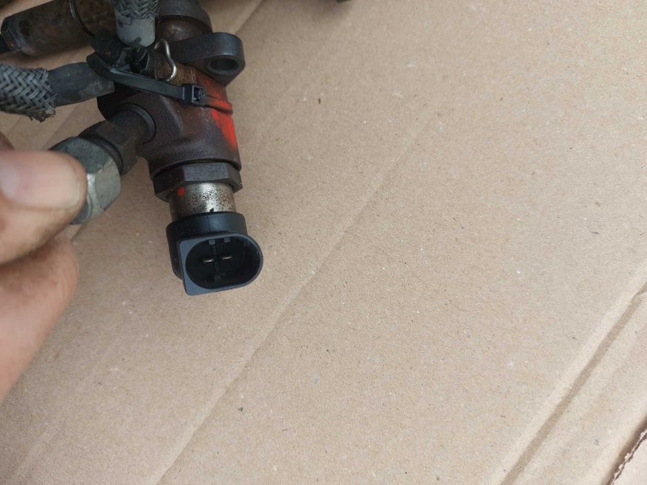 Wtryskiwacze kpl 4x Ford Mondeo mk4 S MAX Peugeot 2.0 TDCI 140km 580