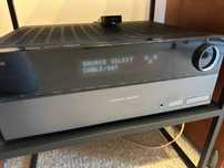 harman/kardon AVR 255z kablem zasilającym i pilotem