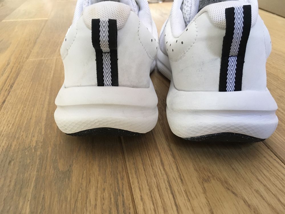 Кросівки Under Armour Charged Assert 3026175-104, оригінал