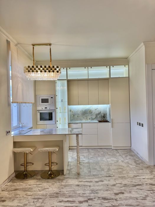 2 кімнатна квартира Центр міста вул Святомиколаівська пл. Визволення