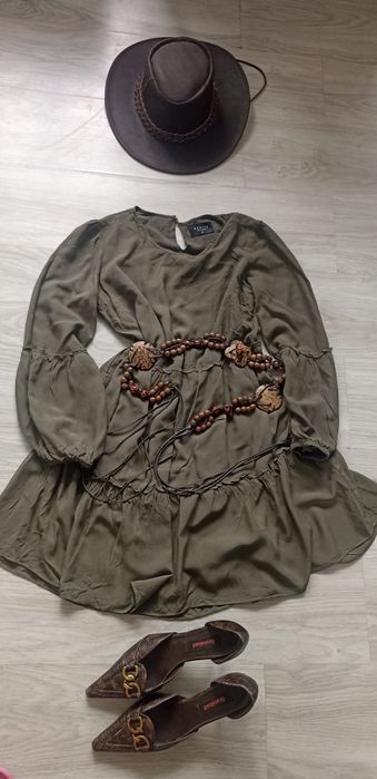 Khaki mini sukienka Boho falbanki Mohito collection EUR 36/ S