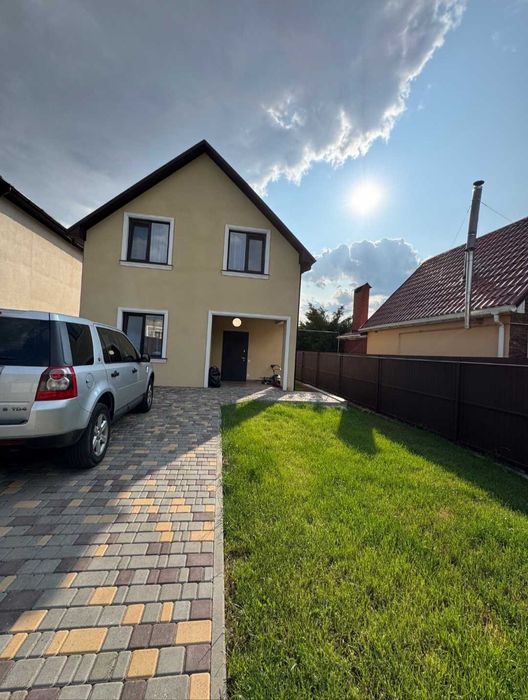 Современный 2-х этажный дом в Усатово, с евроремонтом!