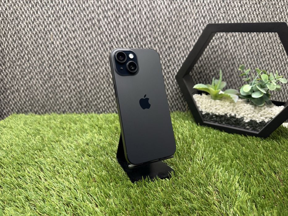 iPhone 15 256Gb АКБ 94% Space Black Айфон 15 256Гб чёрный