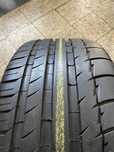 Pneus semi-novos 225/40/18