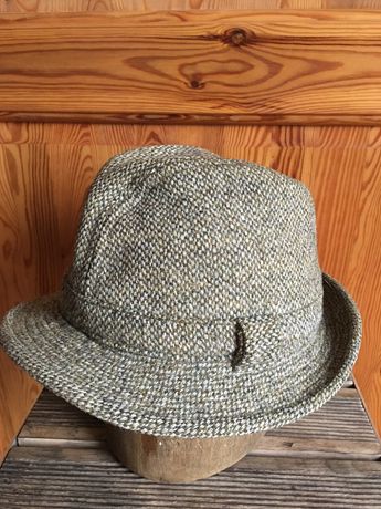 Sprzedam kapelusz wykonany z Harris Tweedu rozmiar zmierzony  57.0 cm