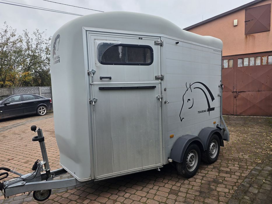 Przyczepa do przewozu 2 koni Cheval Liberte