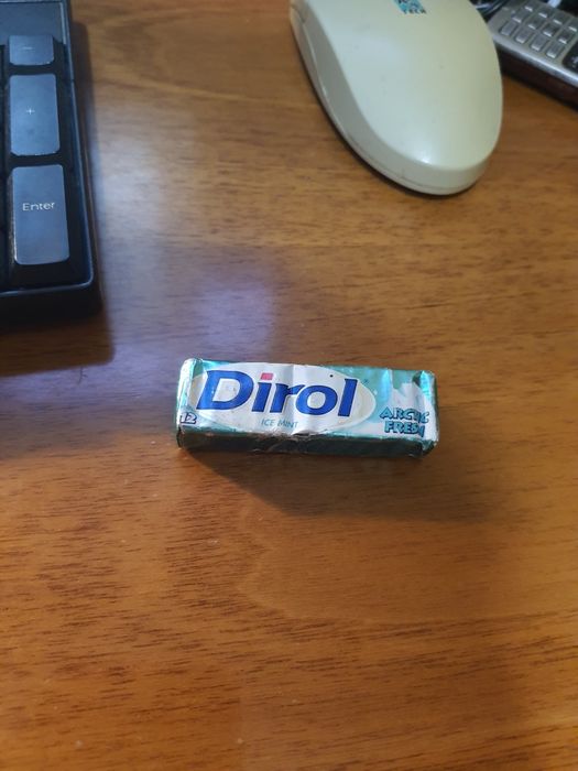 Винтажная жвачка Dirol Arctic Fresh (2003 год) — редкость для коллекци