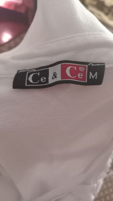 Продам футболку белую