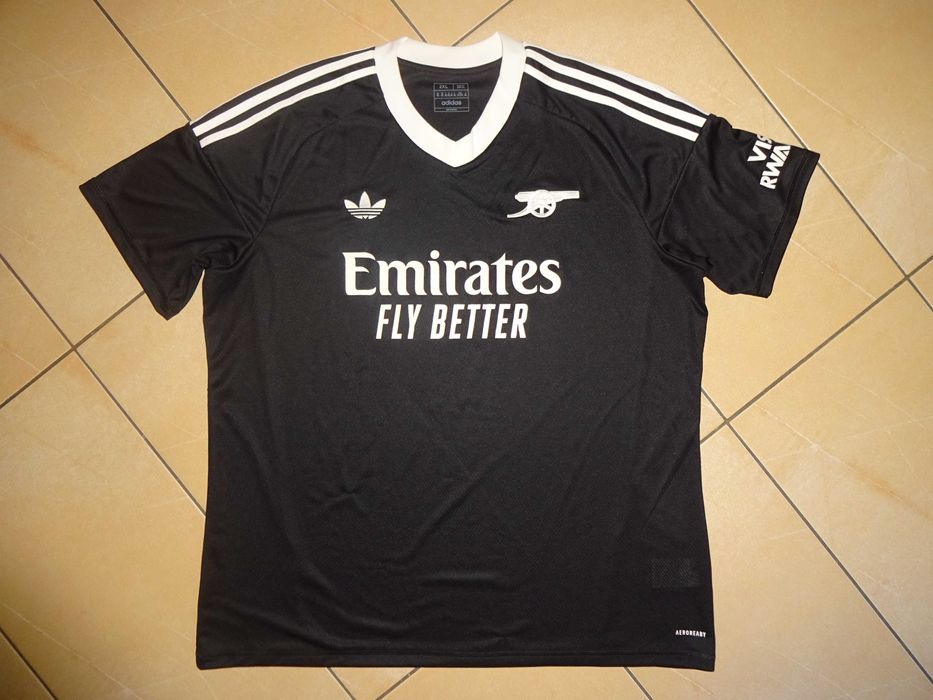 ADIDAS Emirates Fly Better Visit Rwanda Aeroready Slim Fit koszulka