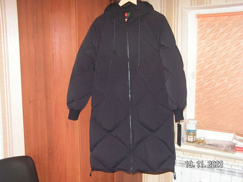 Пуховик зимний женский продам