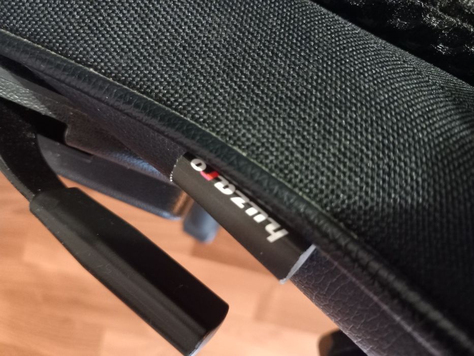 Fotel gamingowy Huzaro jak nowy