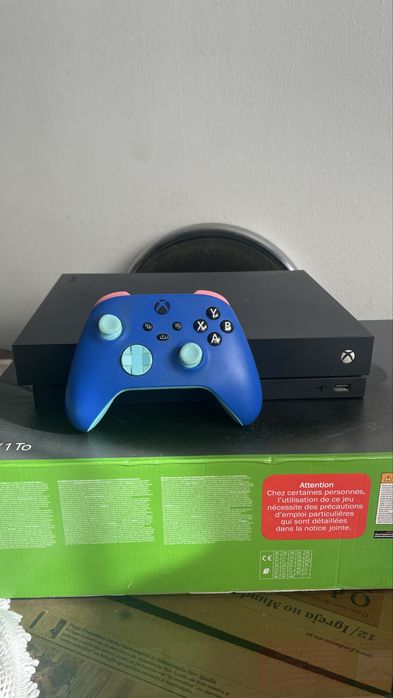 Vendo Xbox One X 1Tb