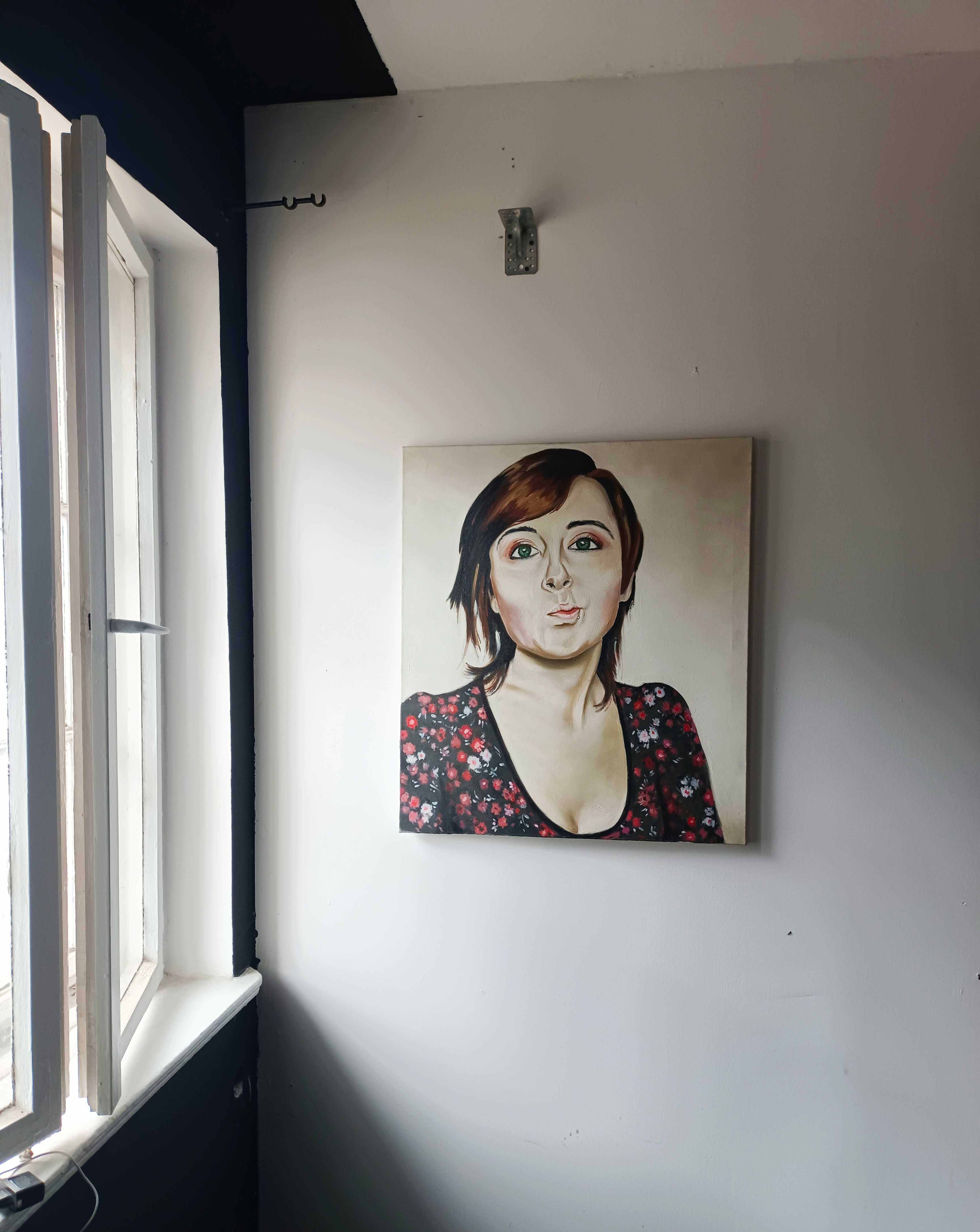 Obraz na płótnie 70x80. Portret. Pracownia artystyczna