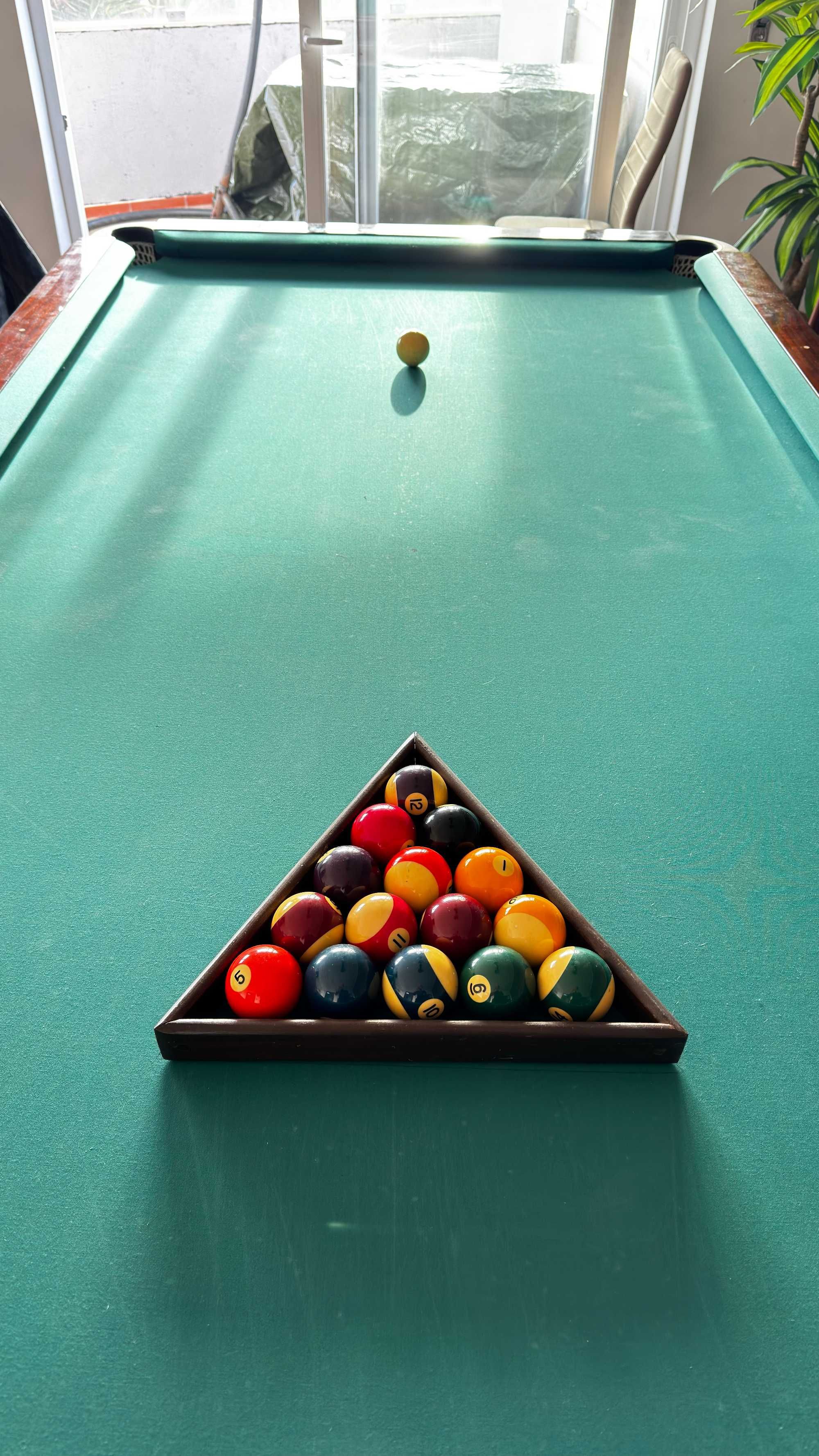 Mesa de bilhar / snooker em muito bom estado