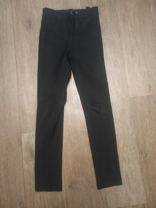 Шкільні штани для дівчинки